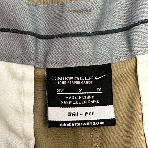 Men's Nike Performance 32 Medium Golf Shorts Khakis Chino Khaki Gripper Waist - Picture 7 of 9